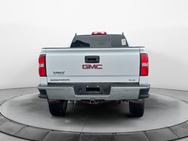 Used 2018 GMC Sierra 1500 SLE w/ Black Pack AWD/4WD image 4