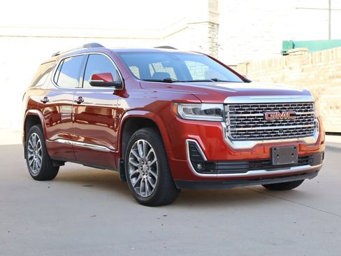 Used 2023 GMC Acadia Denali w/ Denali Ultimate Package FWD image 2