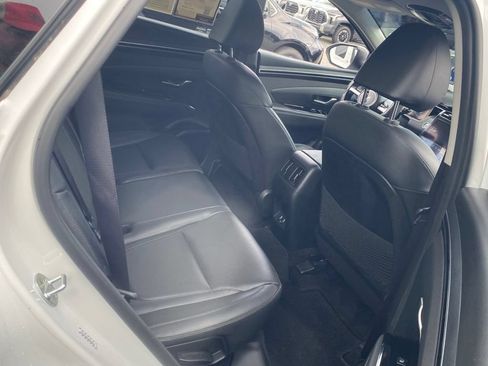 Used 2022 Hyundai Tucson Limited w/ Cargo Package FWD image 16