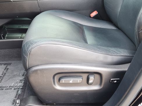 Used 2011 Lexus RX 350 2WD w/ Premium Pkg image 30