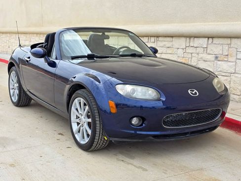Used 2008 MAZDA MX-5 Miata Touring image 1