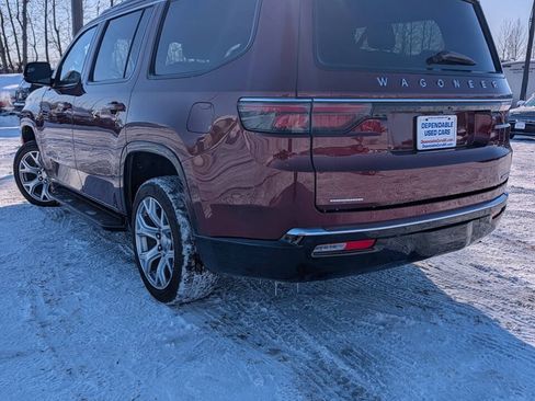 Used 2022 Jeep Wagoneer Series II AWD/4WD image 8