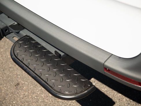 Used 2024 Mercedes-Benz Sprinter 2500 image 18