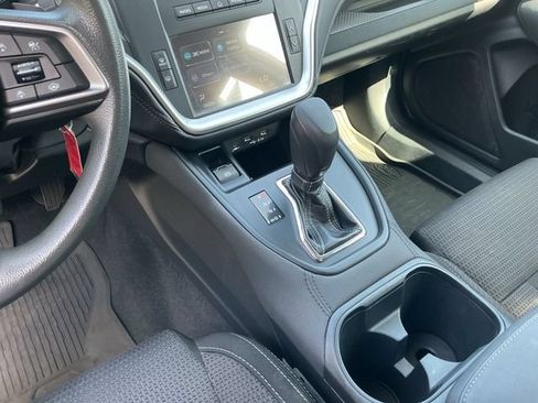 Used 2021 Subaru Outback AWD/4WD image 18