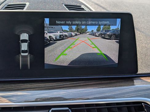 Used 2018 BMW 530i xDrive AWD/4WD image 30