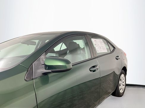 Used 2016 Toyota Corolla LE FWD image 13