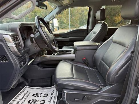 Used 2023 Ford F250 Lariat w/ Chrome Package image 9