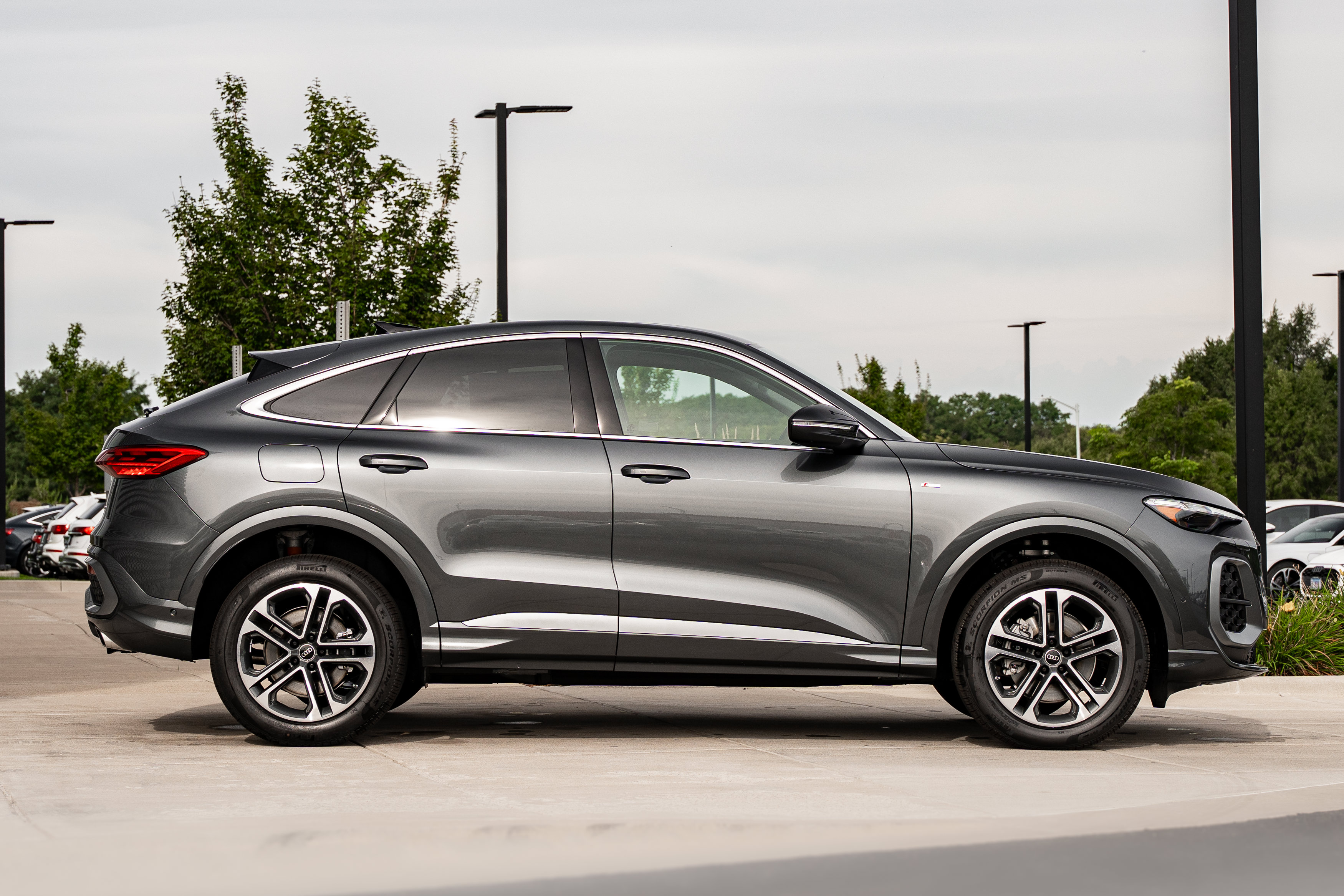 New 2026 Audi Q5 Premium Plus AWD/4WD image 3