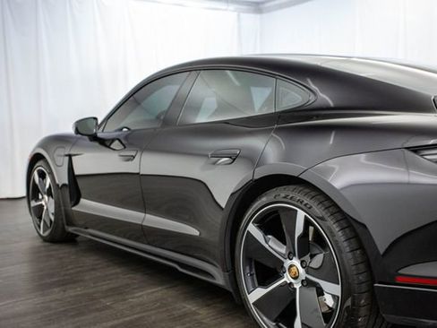 Used 2024 Porsche Taycan Turbo image 32
