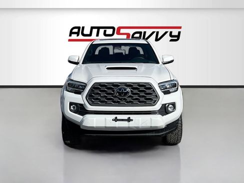 Used 2023 Toyota Tacoma TRD Sport w/ TRD Premium Sport Package AWD/4WD image 2