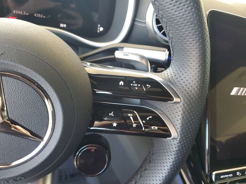 Used 2025 Mercedes-Benz SL 43 AMG image 28