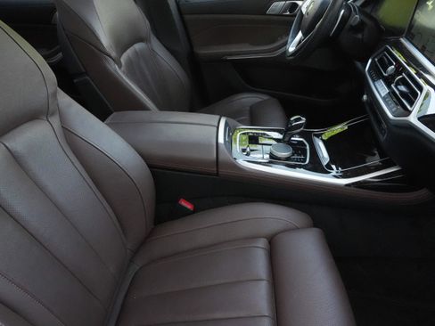 Used 2021 BMW X7 xDrive40i AWD/4WD image 10