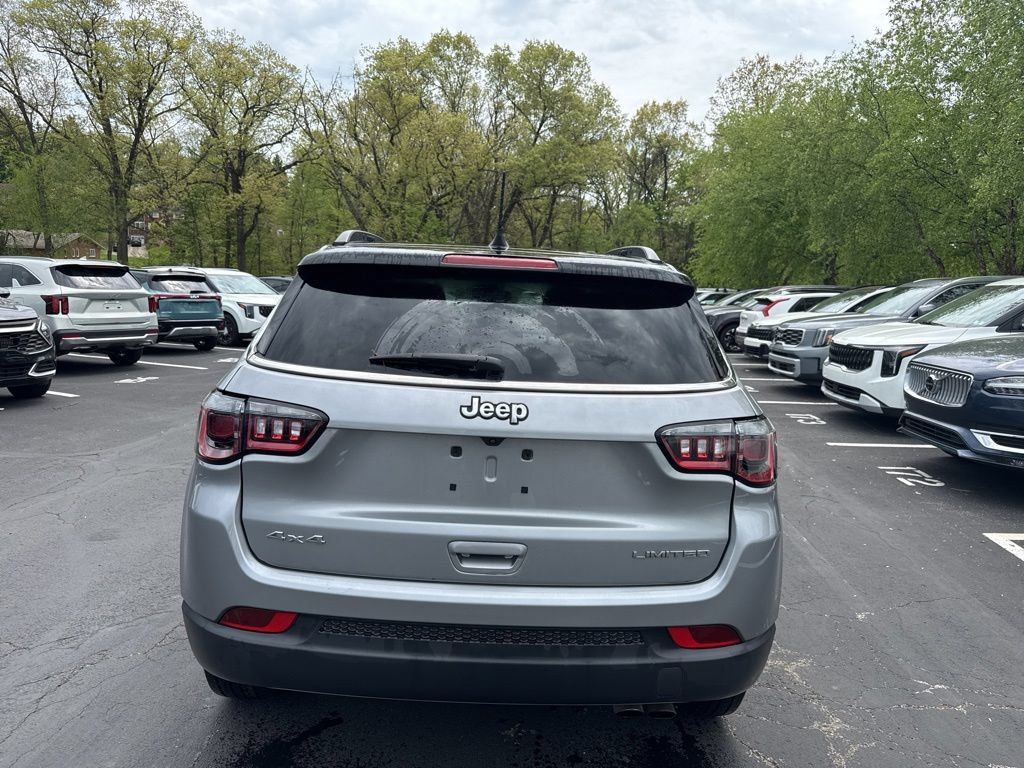 Used 2022 Jeep Compass Limited AWD/4WD image 47