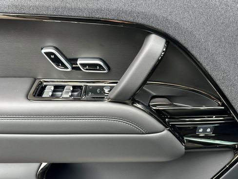 New 2026 Land Rover Range Rover Sport Dynamic SE image 15