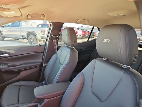 New 2026 Buick Encore GX Sport Touring image 21
