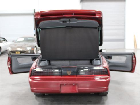Used 1989 Pontiac Firebird Trans Am RWD image 38