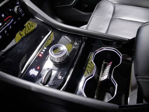 Used 2023 Jeep Grand Cherokee 4WD 4xe w/ Luxury Tech Group II image 29