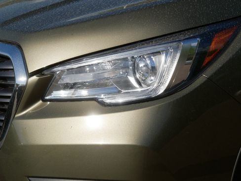 Used 2022 Subaru Ascent Limited w/ Technology Package AWD/4WD image 16