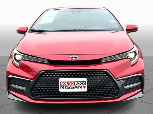Used 2021 Toyota Corolla SE image 3