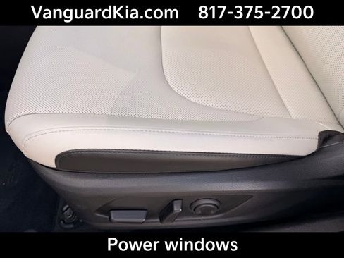 Certified 2025 Kia Sportage EX image 14