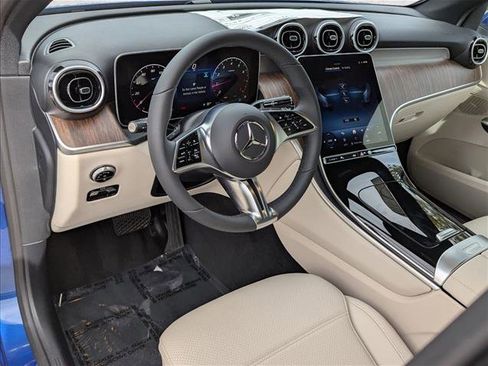 New 2026 Mercedes-Benz GLC 300 image 3