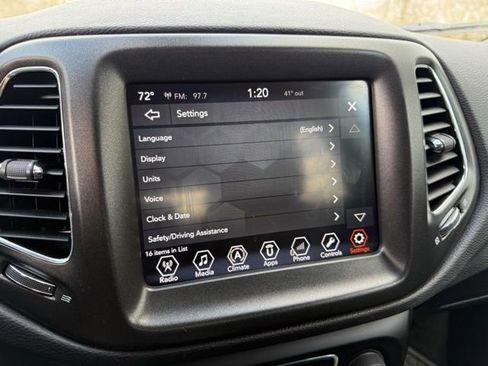 Used 2018 Jeep Compass Trailhawk w/ Cold Weather Group image 30