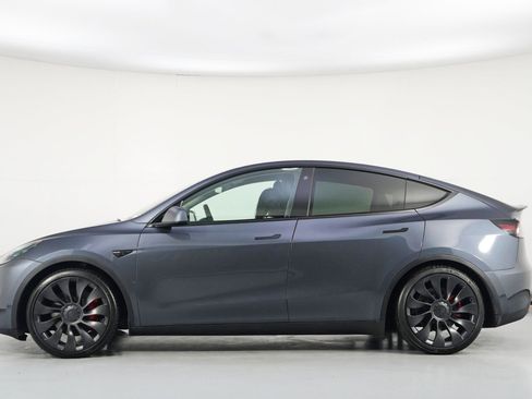 Used 2023 Tesla Model Y Performance image 9