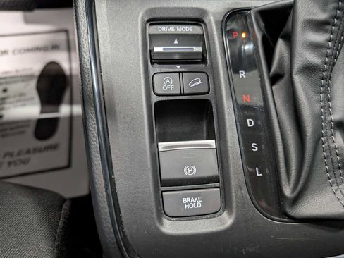 Certified 2025 Honda CR-V EX image 28