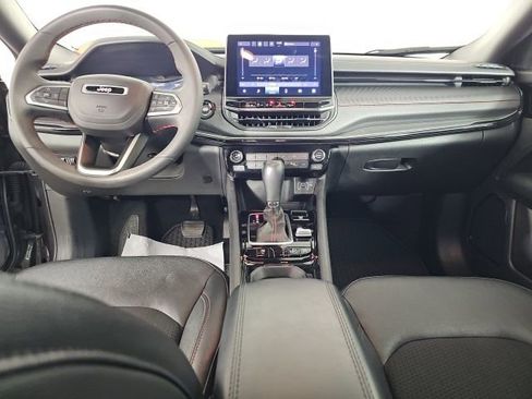 Used 2023 Jeep Compass Trailhawk image 13