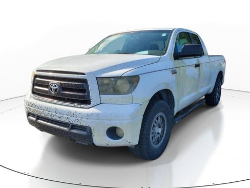 Used 2010 Toyota Tundra 4x4 Double Cab image 3
