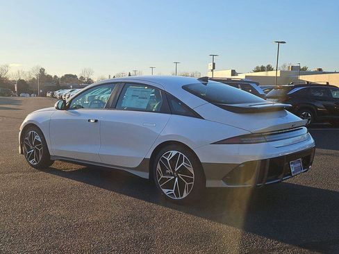 New 2025 Hyundai Ioniq 6 SEL image 2