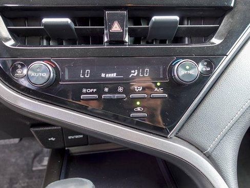 Certified 2023 Toyota Camry SE FWD image 19