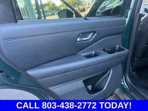 Used 2024 Nissan Pathfinder SL w/ SL Premium Package FWD image 13