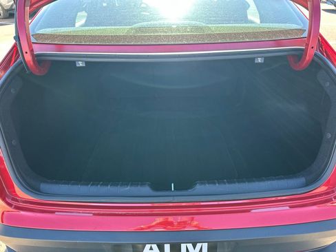 Used 2025 Kia K4 LXS image 18