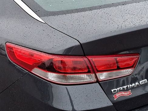 Used 2019 Kia Optima LX image 29