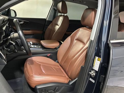 Used 2023 Audi Q7 2.0T Premium Plus w/ Premium Plus Package AWD/4WD image 7