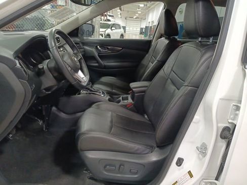Used 2018 Nissan Rogue SL image 12