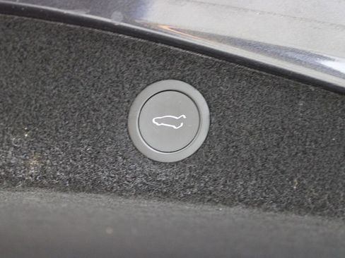 Used 2024 Tesla Model 3 Standard Range image 23