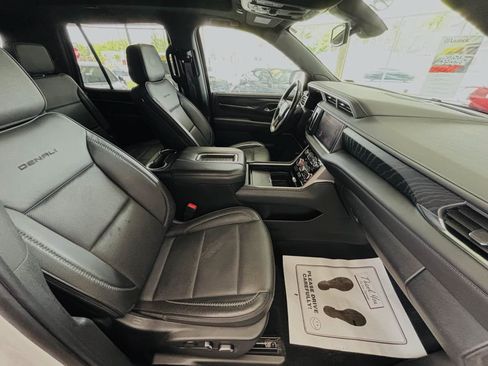 Used 2022 GMC Yukon Denali AWD/4WD image 42