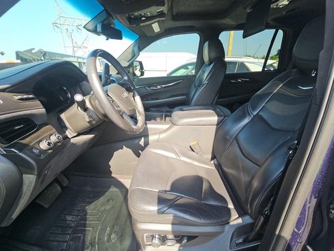 Used 2020 Cadillac Escalade Platinum AWD/4WD image 4