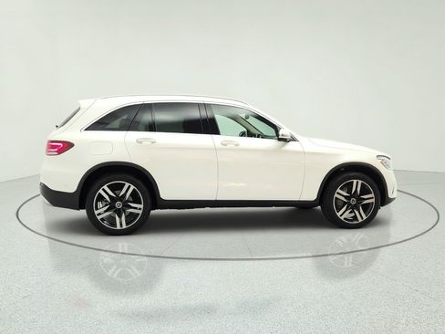 Used 2021 Mercedes-Benz GLC 300 image 4