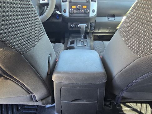 Used 2016 Nissan Frontier PRO-4X AWD/4WD image 30