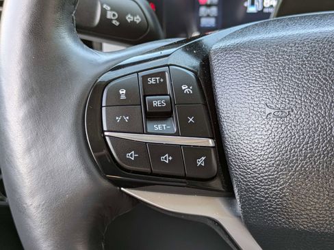 Used 2025 Ford Explorer Platinum w/ Ultimate Package image 29