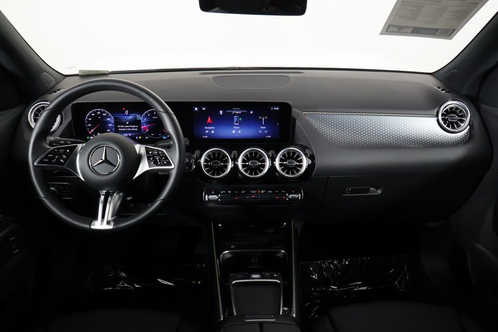 Certified 2025 Mercedes-Benz GLA 250 image 8