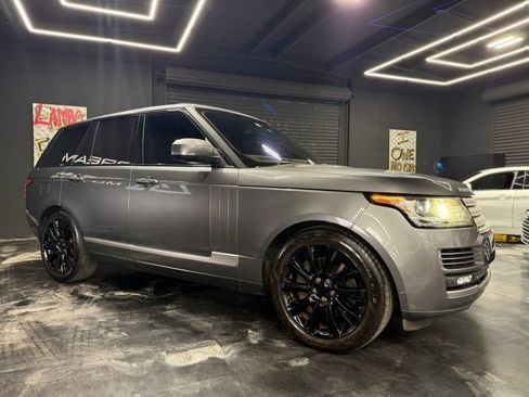 Used 2015 Land Rover Range Rover Supercharged AWD/4WD image 3