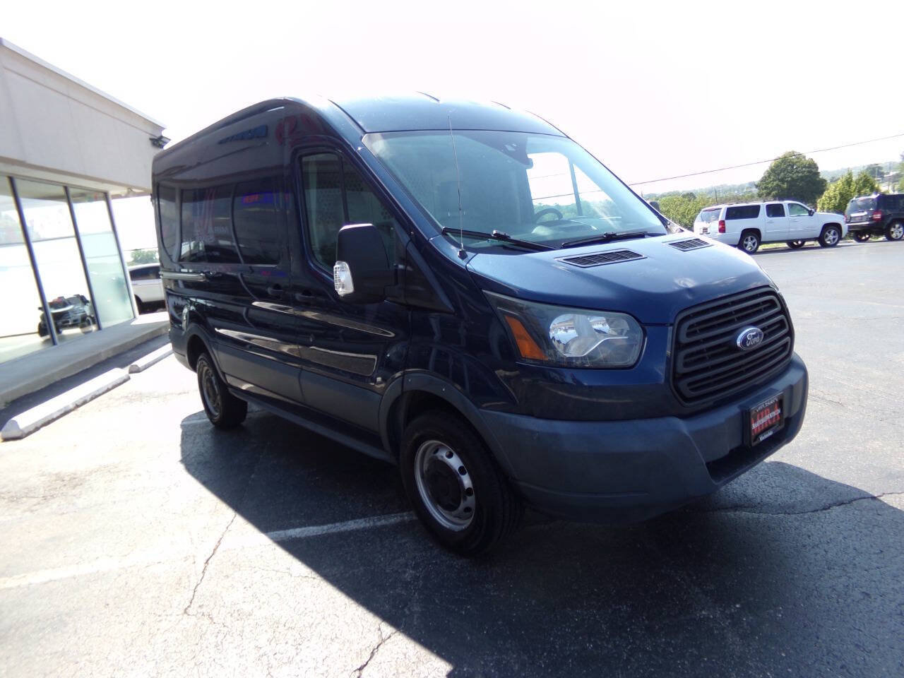 Used 2016 Ford Transit 250 130 Medium Roof RWD image 46