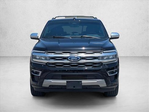 Used 2024 Ford Expedition Max Platinum RWD image 2