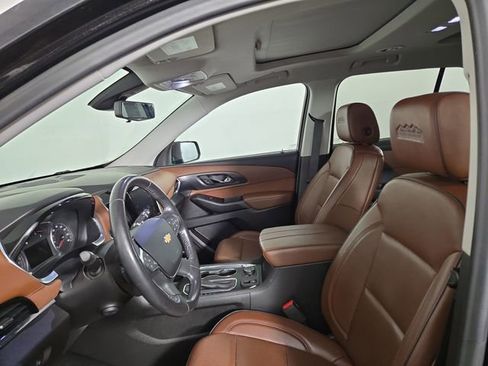 Used 2019 Chevrolet Traverse High Country AWD/4WD image 12