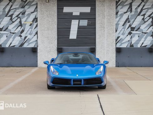 Used 2018 Ferrari 488 Spider RWD image 4
