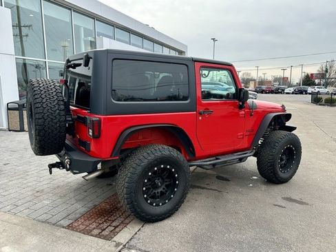 Used 2016 Jeep Wrangler Sport image 7